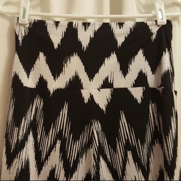 Black & White Palazzo pants - Picture 3 of 3